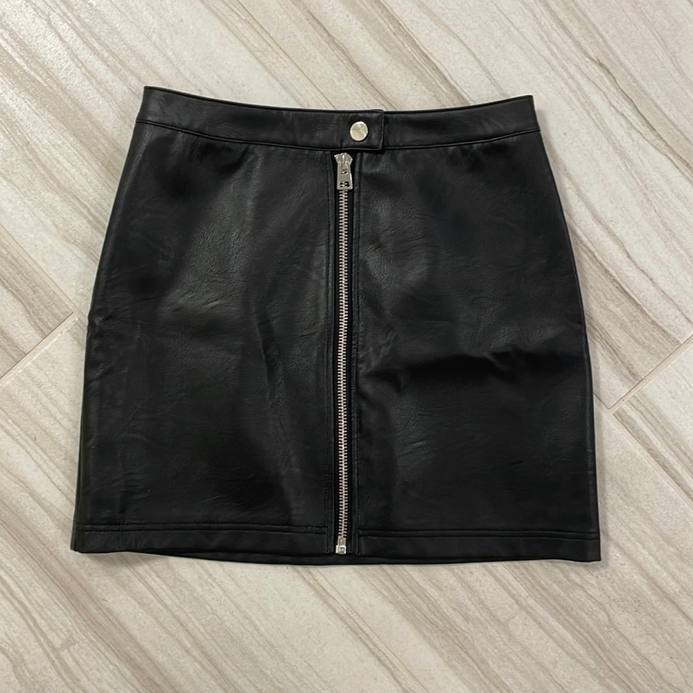Black leather top shop skirt!